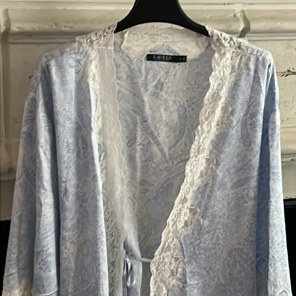 Lauren Ralph Lauren satin paisley robe - Picture 2 of 4
